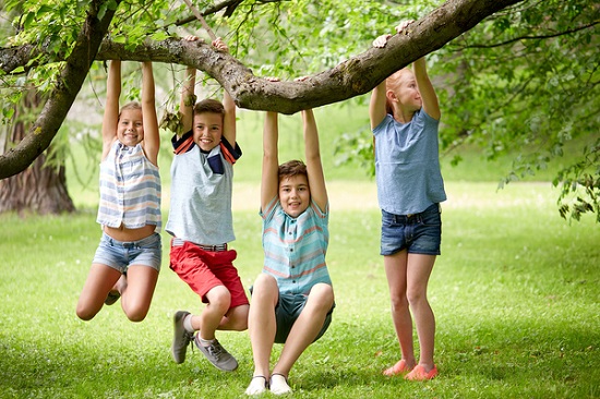 kids playing